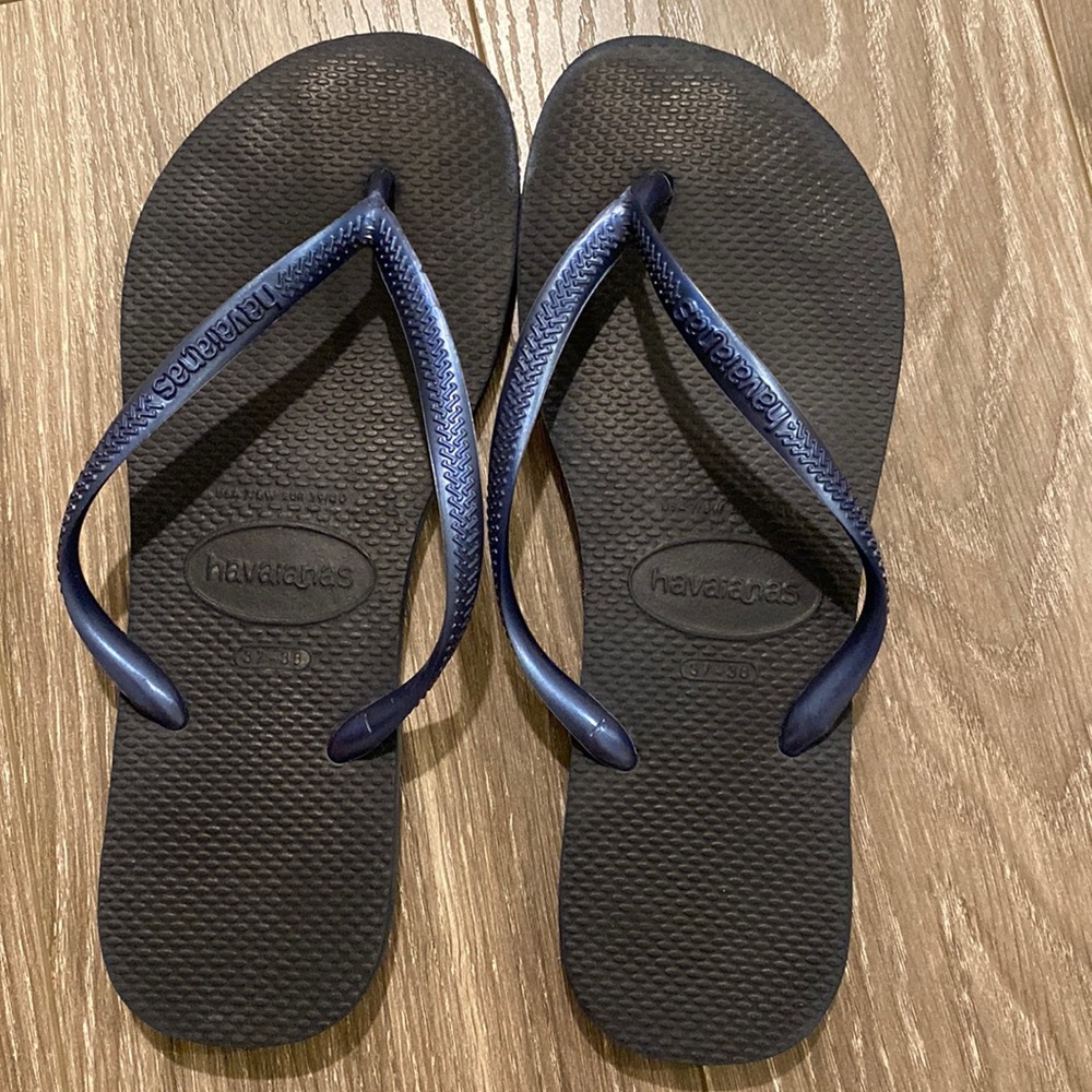 Navy Blue Havaianas flip flops, womens size 37-38